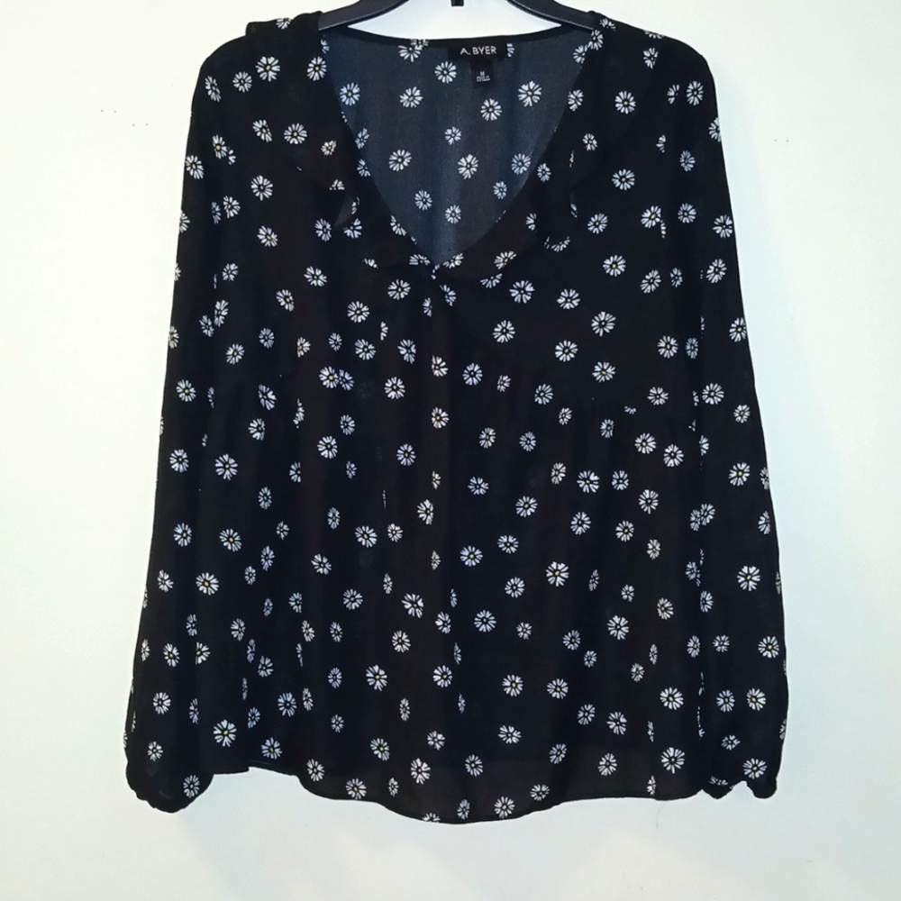 A Byer long Sleeve Black with pattern blouse | Size: M